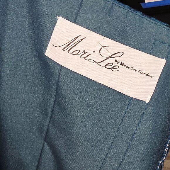 Mori Lee Iridescent Teal Halter Ballgown | Prom Perfection | Size 4 - Picture 16 of 16